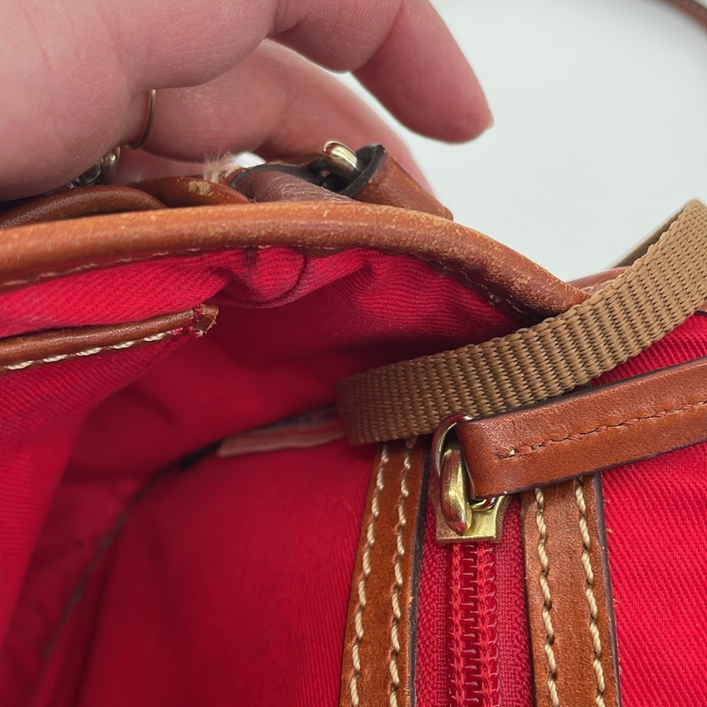 Dooney & Bourke Pebble Grain Saddle Bag in Brown A20 - Picture 10 of 11